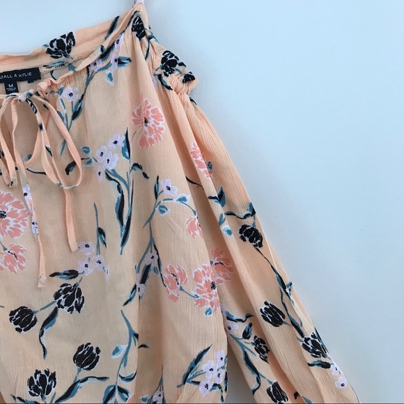 Kendall & Kylie Floral Cold Shoulder Top - Picture 6 of 8